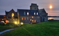 Image of Iona church at night